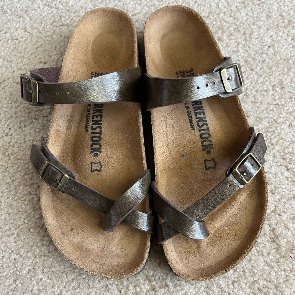 Brand New Birkenstock NWOT - copper brown, size 39